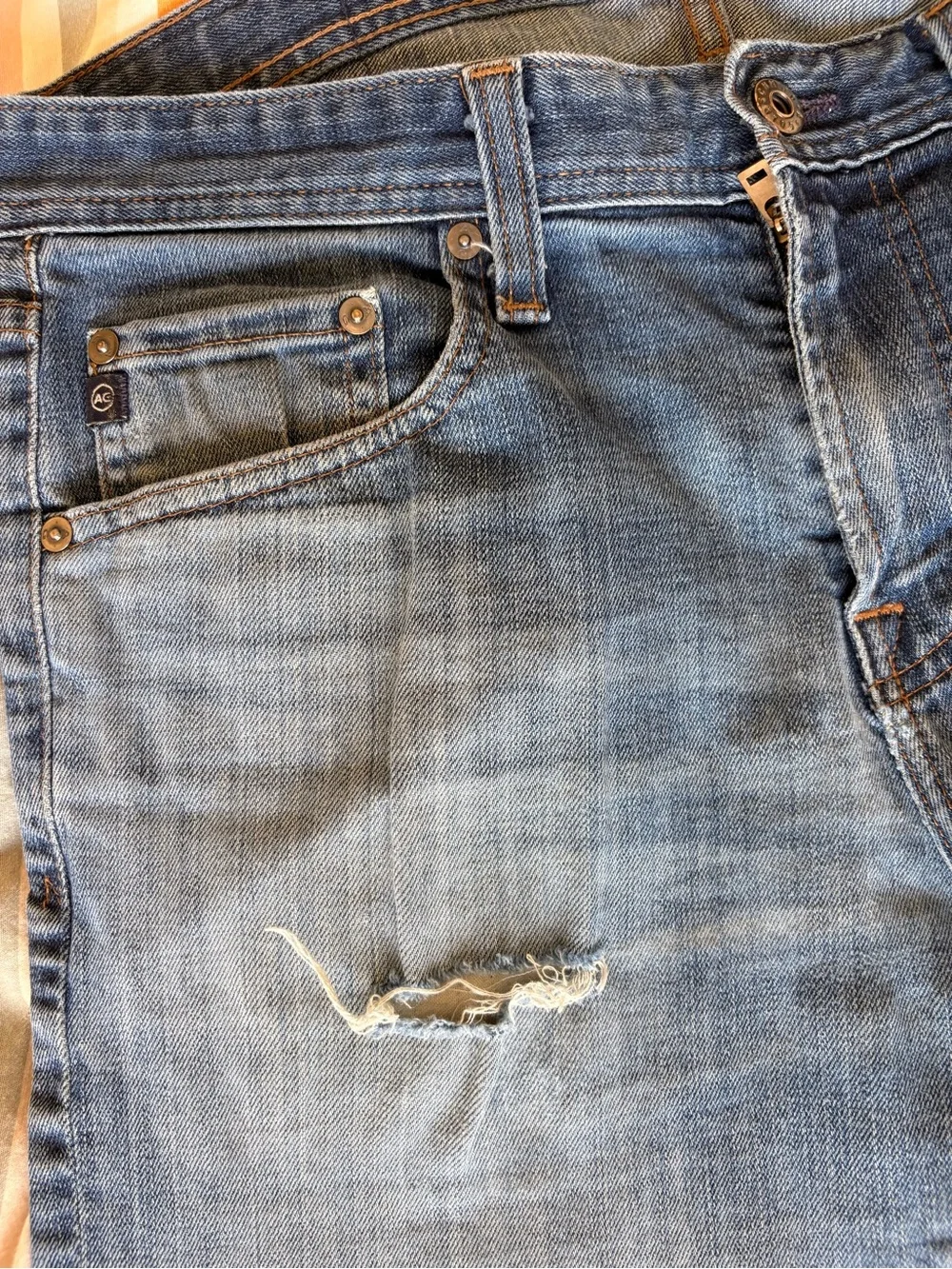 AG Adriano Goldschmied Matchbox Jeans 32 Distressed Slim Straight